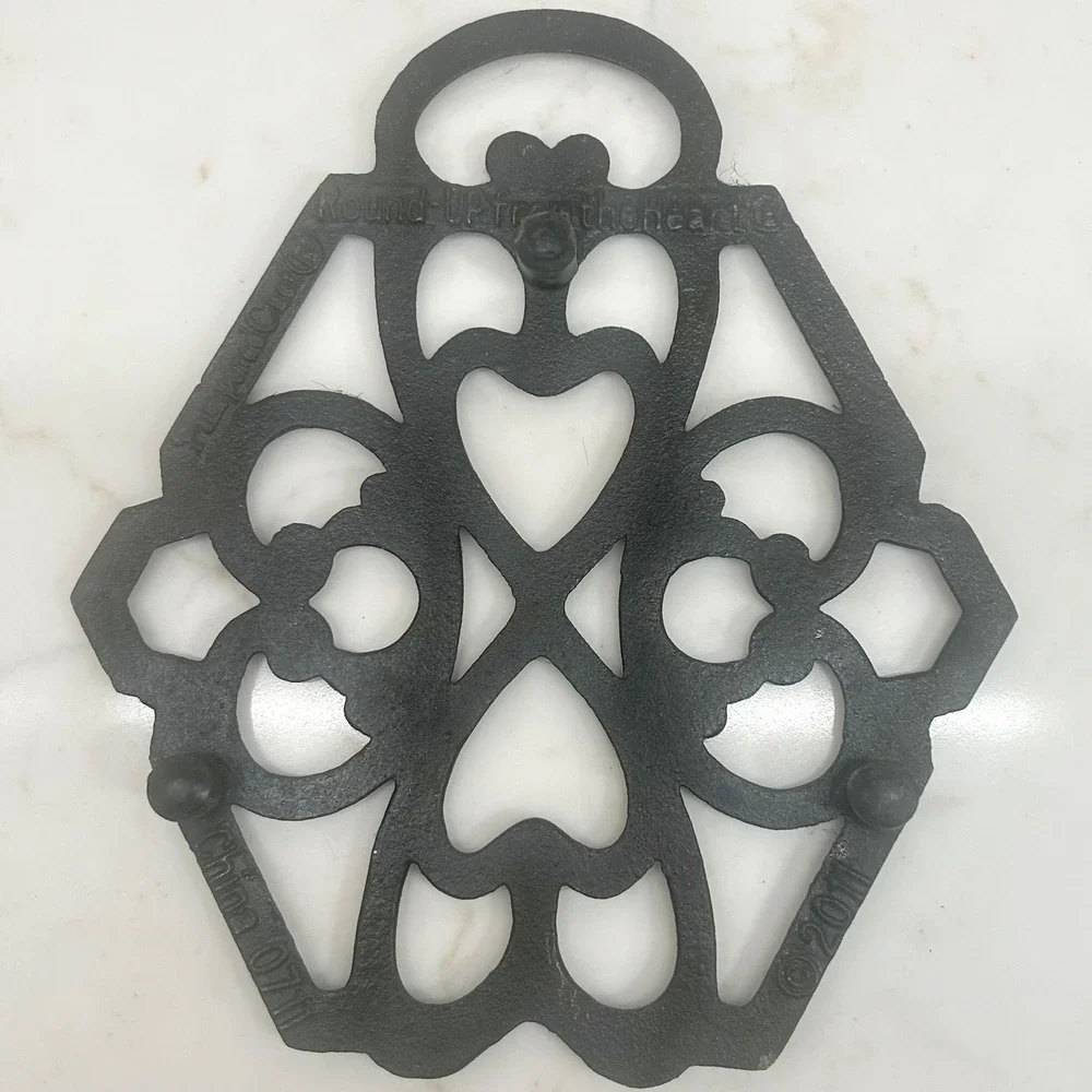 Pampered Chef Round Up From the Heart Bronze Cast Iron Trivet #2946